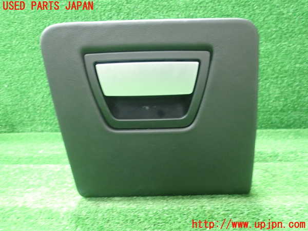 5UPJ-21427842]マセラティ・ギブリ(MG30B)小物入れ2 中古_m0001.jpg