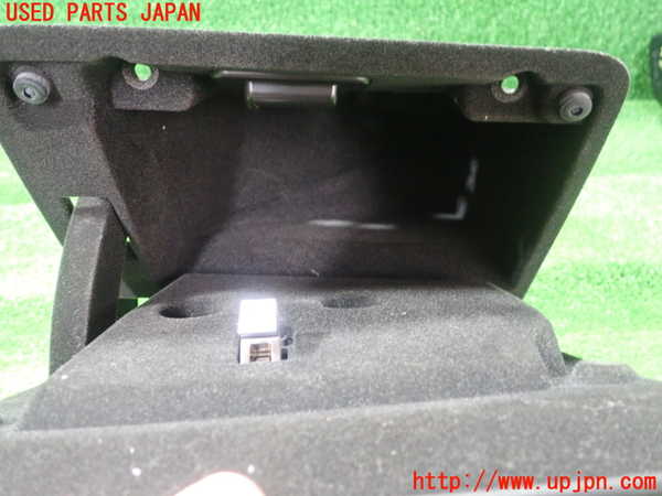 5UPJ-21427842]マセラティ・ギブリ(MG30B)小物入れ2 中古_m0002.jpg