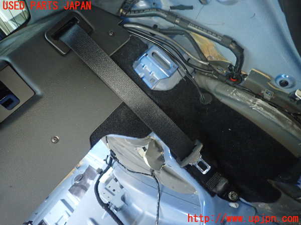 5UPJ-21427185]マセラティ・ギブリ(MG30B)左2列目シートベルト 中古_m0001.jpg