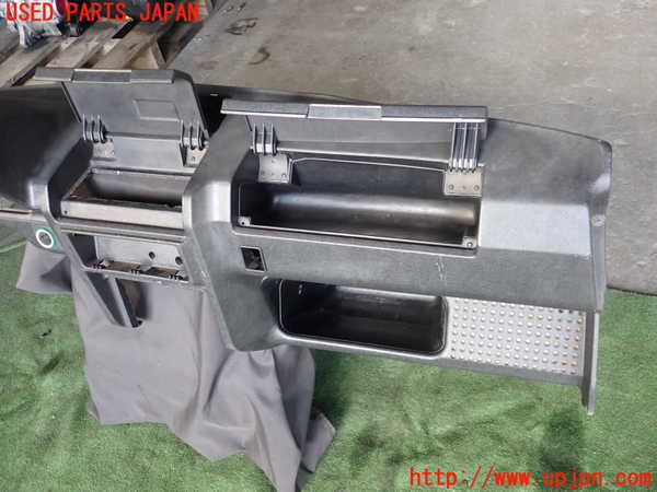 5UPJ-21437505]アウトビアンキ・A112(112A2)ダッシュボード 中古_m0002.jpg
