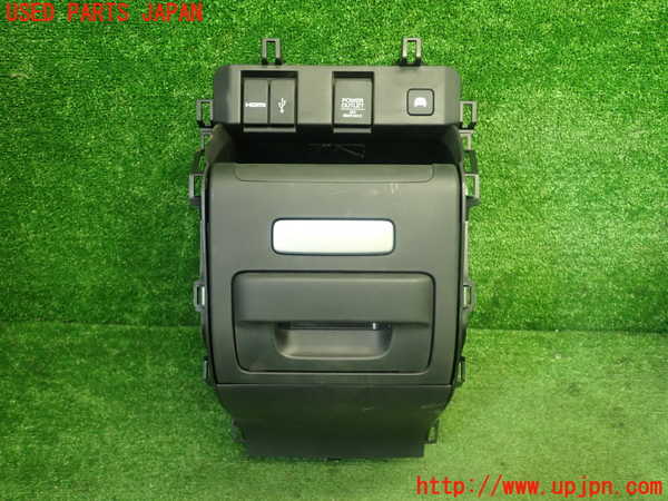 5UPJ-21447549]オデッセイ ハイブリッド(e：HEV)(RC4)コンソール 中古_m0001.jpg