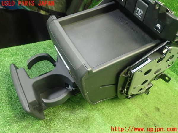 5UPJ-21447549]オデッセイ ハイブリッド(e：HEV)(RC4)コンソール 中古_m0003.jpg