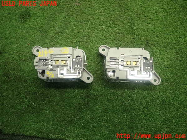 5UPJ-21446413]オデッセイ ハイブリッド(e：HEV)(RC4)ルームランプ3 (3列目) 中古_m0002.jpg