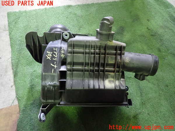 5UPJ-21452560]ポルシェ・ボクスター(98665)エアクリーナーボックス 中古_m0002.jpg