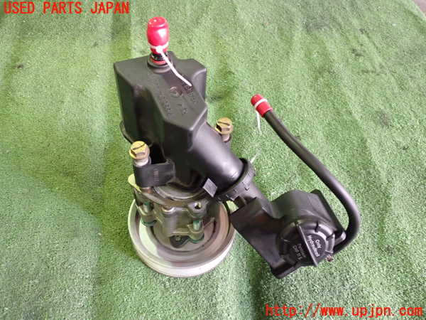 5UPJ-21454250]ポルシェ・ボクスター(98665)パワステポンプ 中古_m0001.jpg