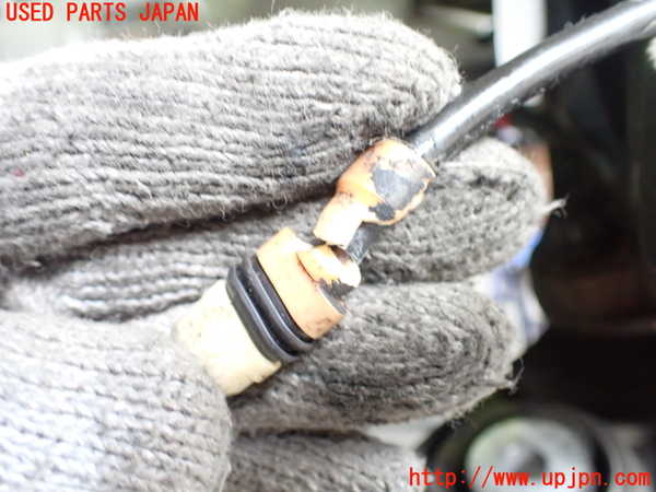 5UPJ-21454300]ポルシェ・ボクスター(98665)右リアナックルハブ 中古_m0003.jpg