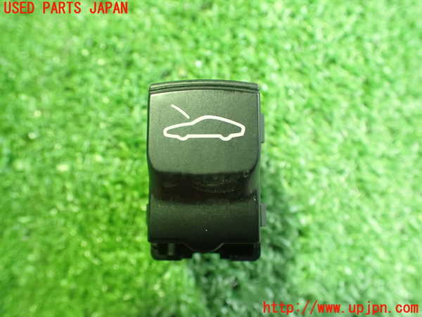 2UPJ-21456306]ポルシェ・ボクスター(98665)スイッチ1(ボンネット) 中古_m0001.jpg