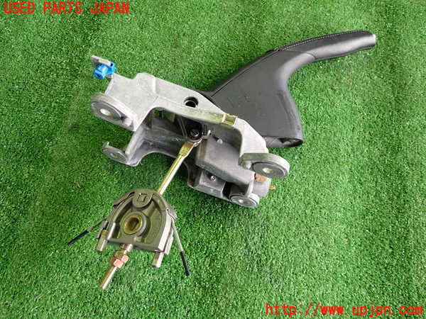 5UPJ-21457550]ポルシェ・ボクスター(98665)サイドブレーキレバー 中古_m0005.jpg