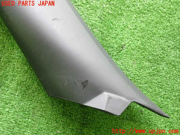 5UPJ-21457660]ポルシェ・ボクスター(98665)左フロントピラートリム 中古_m0002.jpg