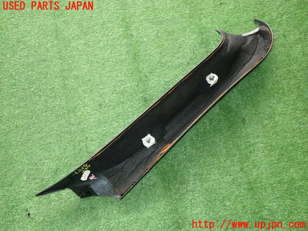 5UPJ-21457660]ポルシェ・ボクスター(98665)左フロントピラートリム 中古_m0003.jpg