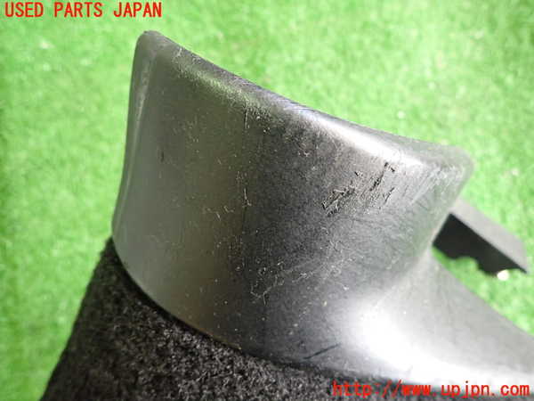 5UPJ-21457675]ポルシェ・ボクスター(98665)右リアピラートリム 中古_m0002.jpg