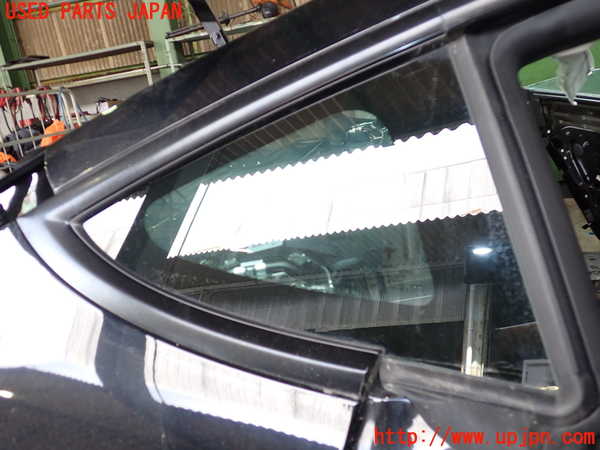 2UPJ-21471380]テスラ・モデル 3(3L13T)右クォーターガラス (43R-011570 M5385) 中古_m0001.jpg