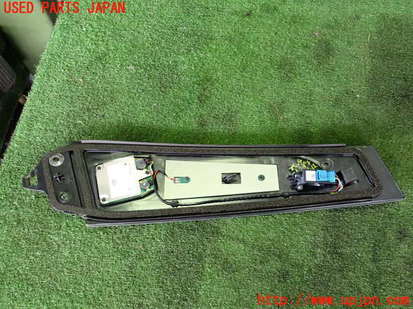 2UPJ-21471370]テスラ・モデル 3(3L13T)右サイドセンターガラス 中古_m0004.jpg