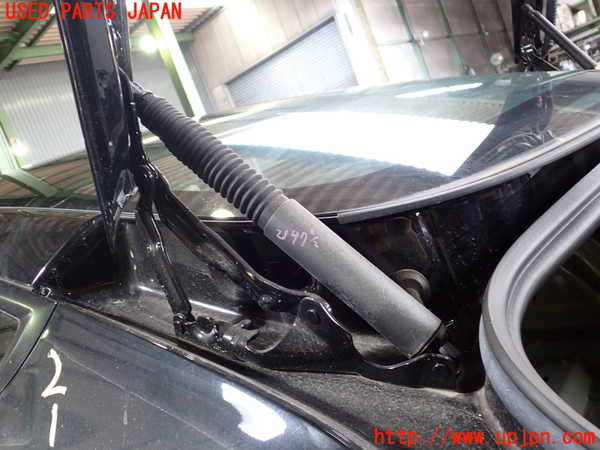 5UPJ-21471506]テスラ・モデル 3(3L13T)トランクダンパー 中古_m0002.jpg