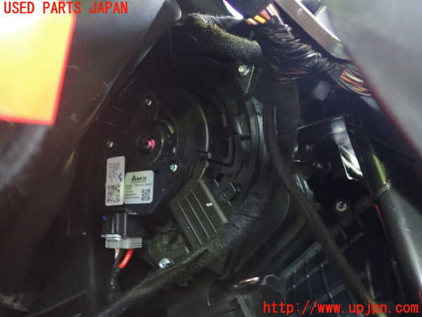 5UPJ-21476081]テスラ・モデル 3(3L13T)エバポレーター1 中古_m0002.jpg