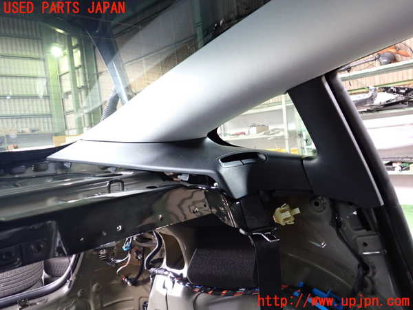 2UPJ-21477680]テスラ・モデル 3(3L13T)左リアピラートリム 中古_m0004.jpg