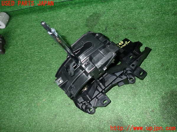 2UPJ-21487555]ハリアー ハイブリッド(AXUH80)ATシフトレバー 中古_m0001.jpg