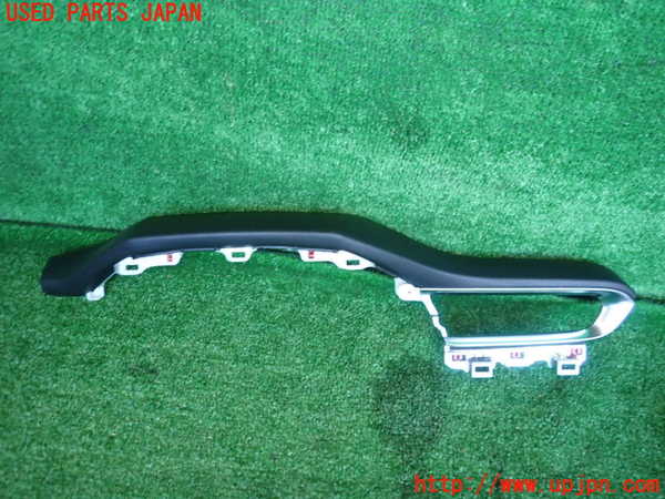 2UPJ-21487691]ハリアー ハイブリッド(AXUH80)内装トリム類1 中古_m0001.jpg