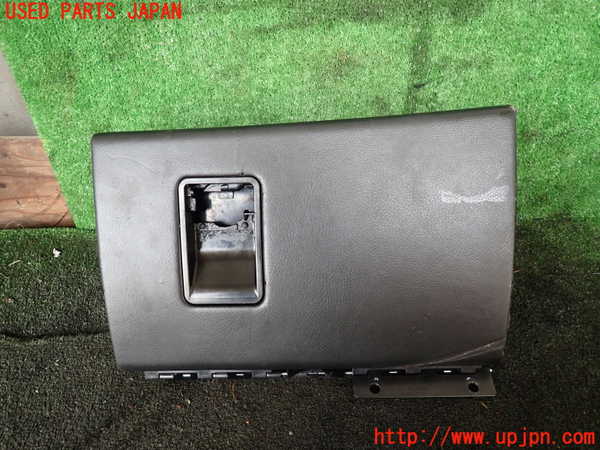 5UPJ-21497516]マセラティ・グラントゥーリズモ(MGT)グローブボックス1 ジャンク部品取り_m0001.jpg