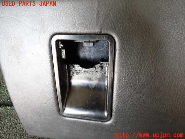 5UPJ-21497516]マセラティ・グラントゥーリズモ(MGT)グローブボックス1 ジャンク部品取り_m0002.jpg