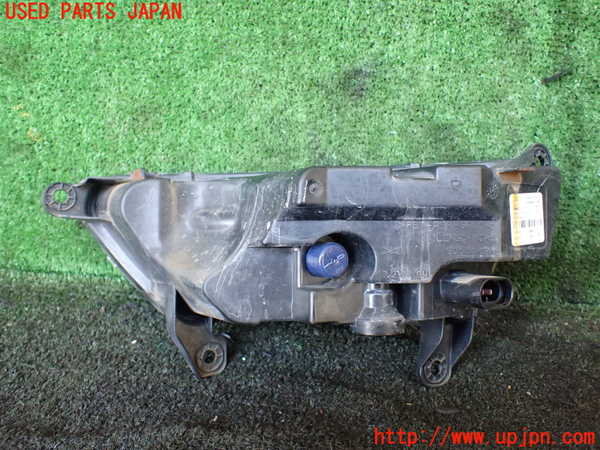 1UPJ-21501180]ポルシェ・マカン ターボ(95BCTL)右フォグ 中古_m0003.jpg