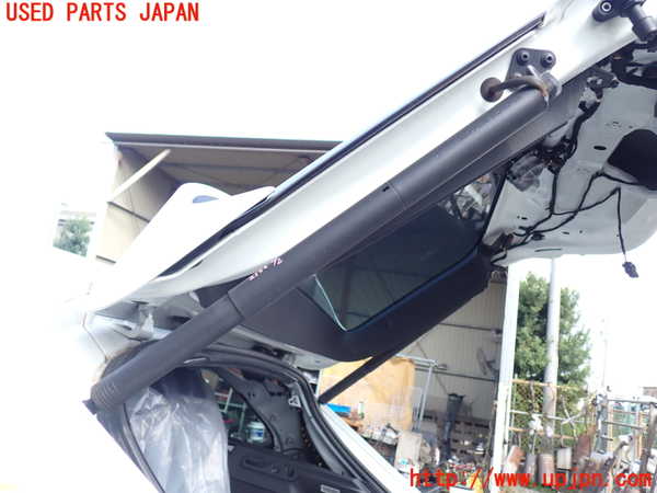 1UPJ-21501584]ポルシェ・マカン ターボ(95BCTL)リアゲートダンパー 中古_m0002.jpg