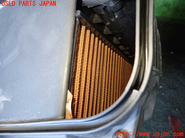 1UPJ-21502560]ポルシェ・マカン ターボ(95BCTL)エアクリーナーボックス 中古_m0003.jpg