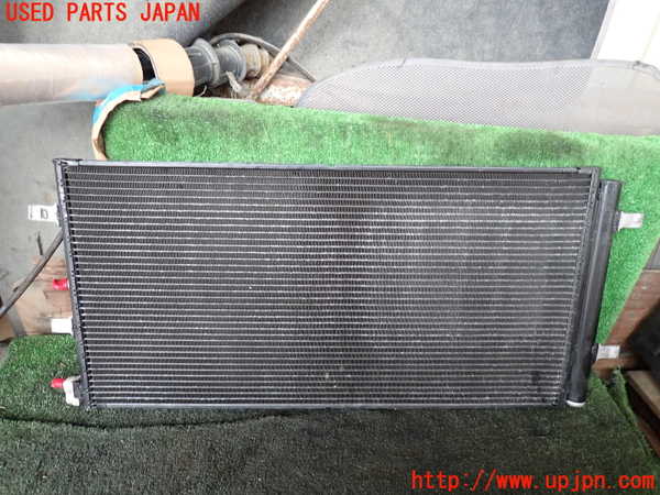 5UPJ-21506031]ポルシェ・マカン ターボ(95BCTL)エアコンコンデンサー1 中古_m0002.jpg