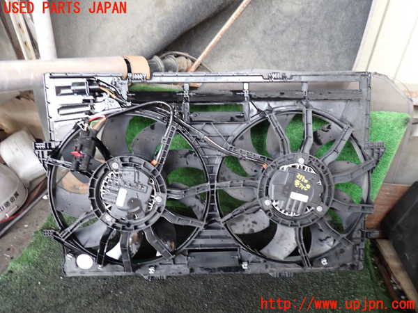 1UPJ-21506836]ポルシェ・マカン ターボ(95BCTL)電動ファン1 中古_m0002.jpg