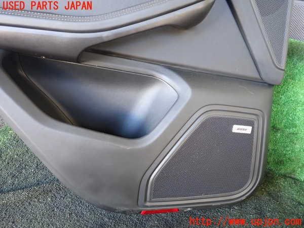 1UPJ-21501324]ポルシェ・マカン ターボ(95BCTL)左後ドア内張り 中古_m0003.jpg