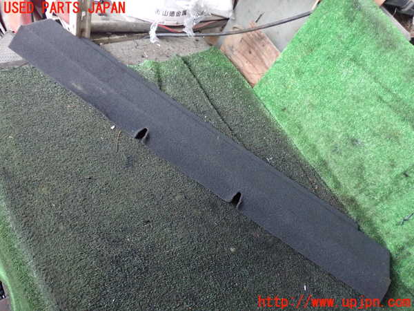 5UPJ-21507772]ポルシェ・マカン ターボ(95BCTL)ラゲッジトレイ2 中古_m0001.jpg