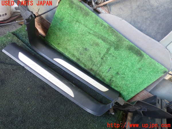 5UPJ-21507740]ポルシェ・マカン ターボ(95BCTL)スカッフプレート 中古_m0001.jpg