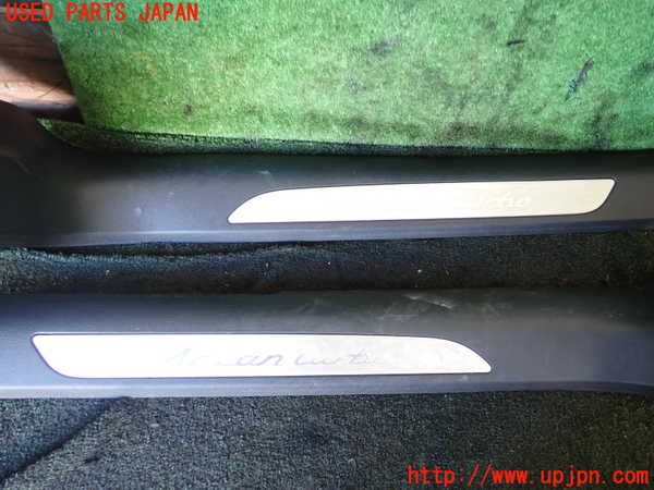 5UPJ-21507740]ポルシェ・マカン ターボ(95BCTL)スカッフプレート 中古_m0002.jpg