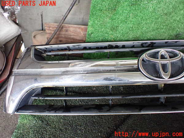1UPJ-21511050]ハイラックスサーフ(RZN185W)ラジエターグリル 中古_m0003.jpg