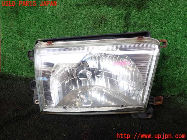 1UPJ-21511130]ハイラックスサーフ(RZN185W)右ヘッドライト ハロゲン 中古_m0001.jpg