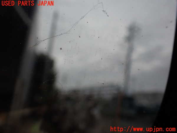 5UPJ-21511380]ハイラックスサーフ(RZN185W)右クォーターガラス 中古_m0002.jpg
