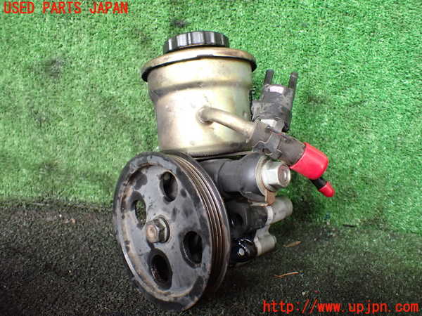 5UPJ-21514250]ハイラックスサーフ(RZN185W)パワステポンプ 中古_m0001.jpg