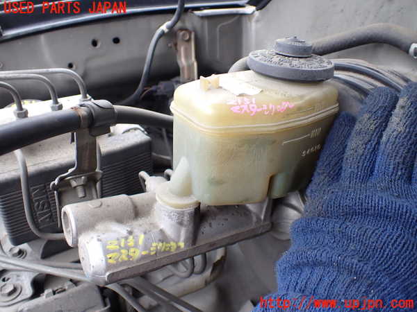 5UPJ-21514050]ハイラックスサーフ(RZN185W)ブレーキマスターシリンダー 中古_m0001.jpg