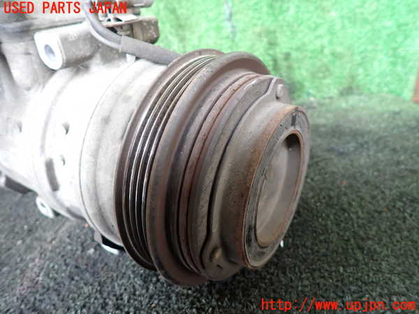 5UPJ-21516025]ハイラックスサーフ(RZN185W)エアコンコンプレッサー 中古_m0003.jpg