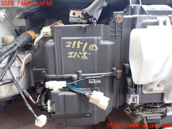 5UPJ-21516081]ハイラックスサーフ(RZN185W)エバポレーター1 中古_m0001.jpg