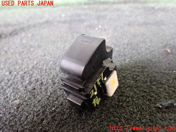 5UPJ-21516245]ハイラックスサーフ(RZN185W)左前パワーウィンドウスイッチ 中古_m0001.jpg