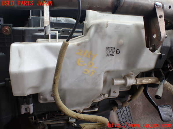 5UPJ-21516100]ハイラックスサーフ(RZN185W)ヒーターコア 中古_m0001.jpg