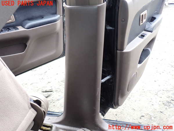 5UPJ-21517665]ハイラックスサーフ(RZN185W)右センターピラートリム 中古_m0001.jpg