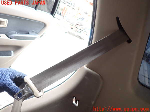 5UPJ-21517155]ハイラックスサーフ(RZN185W)右2列目シートベルト 中古_m0001.jpg