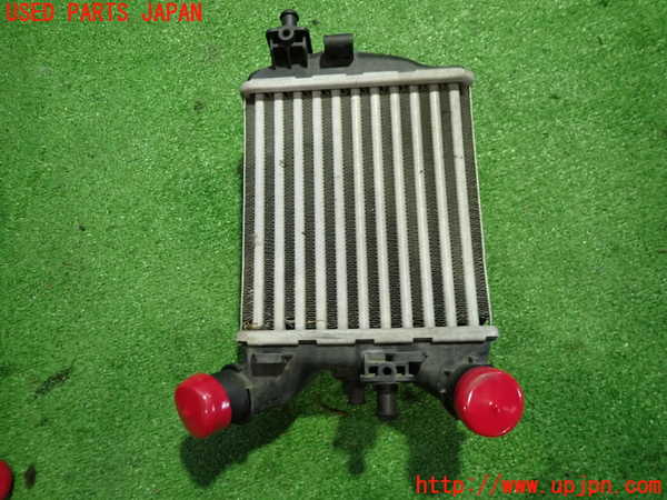 5UPJ-21522452]アバルト・595(312141)インタークーラー2 (左側) 中古_m0004.jpg