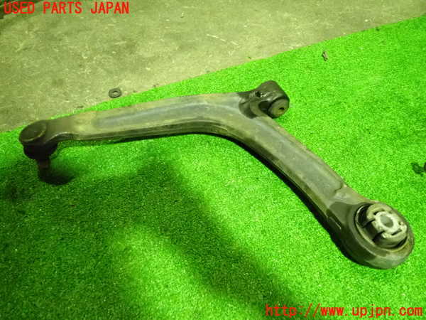 5UPJ-21525176]アバルト・595(312141)右フロントロアアーム1 中古_m0002.jpg