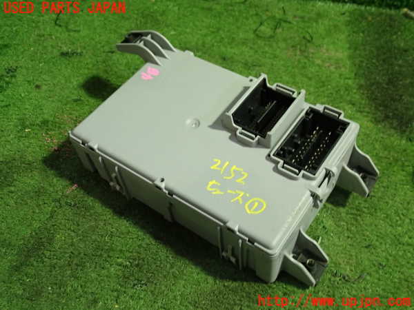 5UPJ-21526741]アバルト・595(312141)ヒューズボックス1 中古_m0003.jpg