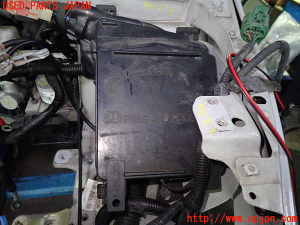 5UPJ-21526742]アバルト・595(312141)ヒューズボックス2 中古_m0001.jpg