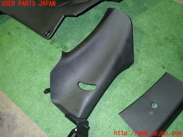5UPJ-21527675]アバルト・595(312141)右リアピラートリム 中古_m0003.jpg