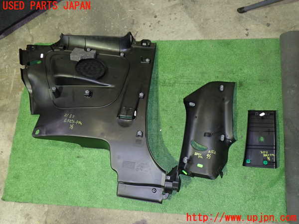 5UPJ-21527675]アバルト・595(312141)右リアピラートリム 中古_m0005.jpg